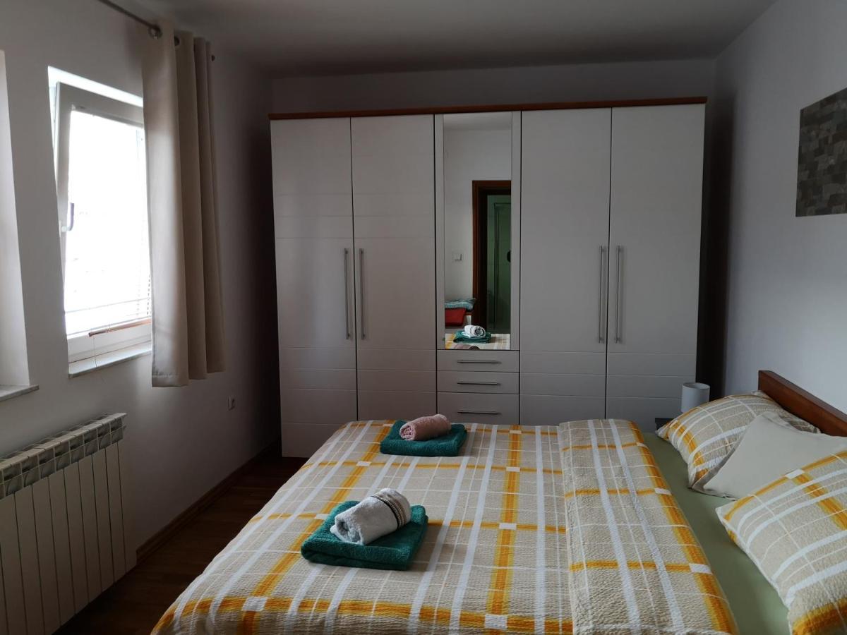 Apartment Igor - Holiday Home Ostarije Extérieur photo